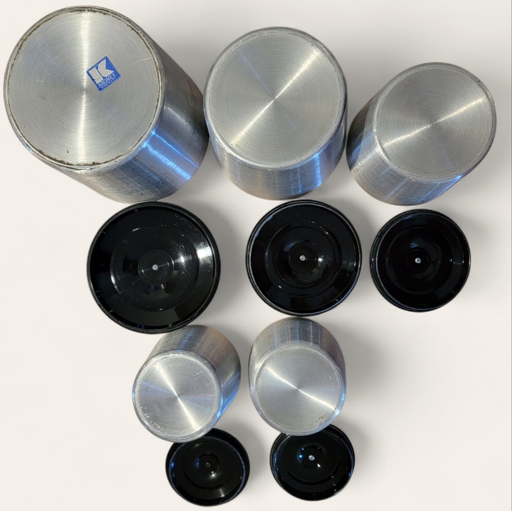 Vintage Kromex Aluminum Round Kitchen Canister Set of 5‎ - Picture 7 of 11